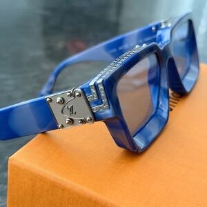 Louis Vuitton Millionaires sunglasses blue marble Accents E